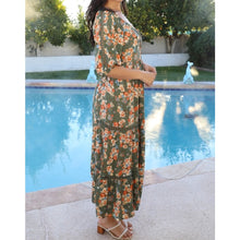 Load image into Gallery viewer, Half bubble Sleeve Maxi dress
