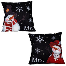 Load image into Gallery viewer, Snowman Throw Pillows
