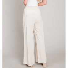 Load image into Gallery viewer, Soft Linen Wide Legged Pants
