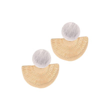 Load image into Gallery viewer, Pankha Earrings
