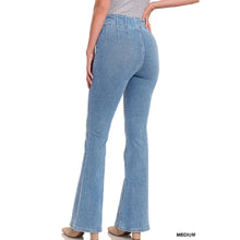 Load image into Gallery viewer, Pintuck Flare Denim Jeans
