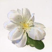 Load image into Gallery viewer, White Gold Speckled Plumerias
