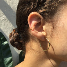 Load image into Gallery viewer, Minimalist Ear Cuff
