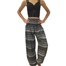 Load image into Gallery viewer, Black and White Assorted Diamond Striped &quot;Striped Isles&quot; Harem Pants
