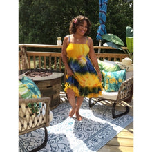 Load image into Gallery viewer, 5&#39;1 Model Wearing Morning Sky Salsarita Dress With Hammered Medallion Necklace
